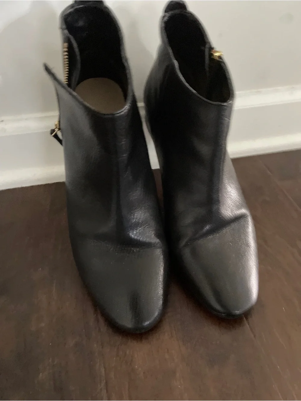 Cole Haan Belmont Leather Ankle Boots Sz 8.5 Black Preppy Minimalist Low Profile